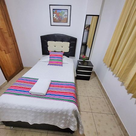 Hostal El Viajero En Ollantaytambo Esterno foto