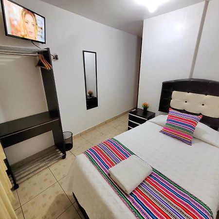 Hostal El Viajero En Ollantaytambo Esterno foto