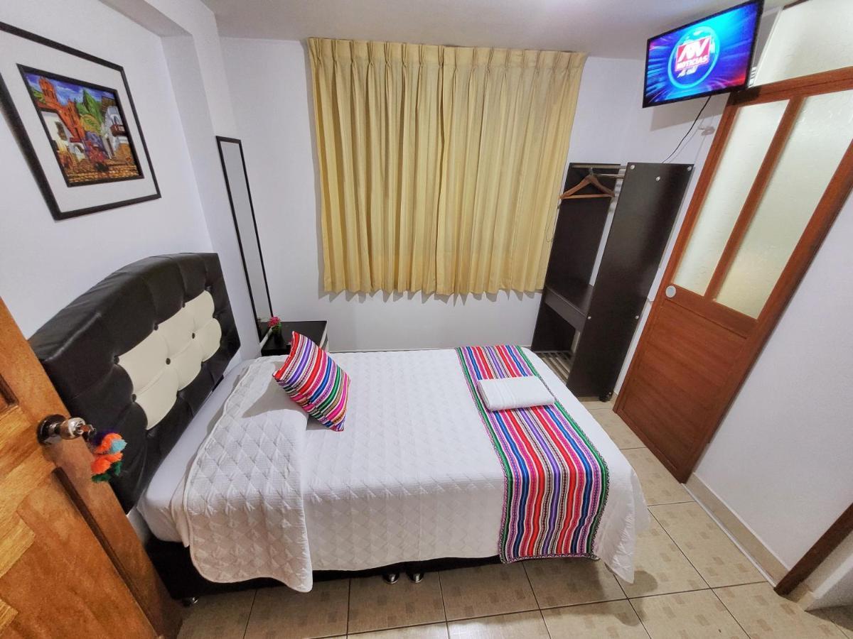 Hostal El Viajero En Ollantaytambo Esterno foto
