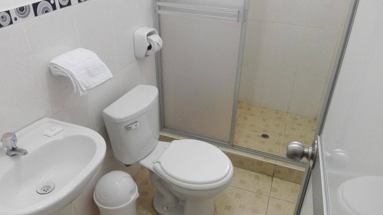 Hostal El Viajero En Ollantaytambo Esterno foto